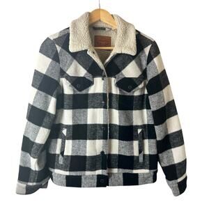 Levi’s Sherpa Lined Wool Trucker Jacket Women’s Med Buffalo Plaid Black Western